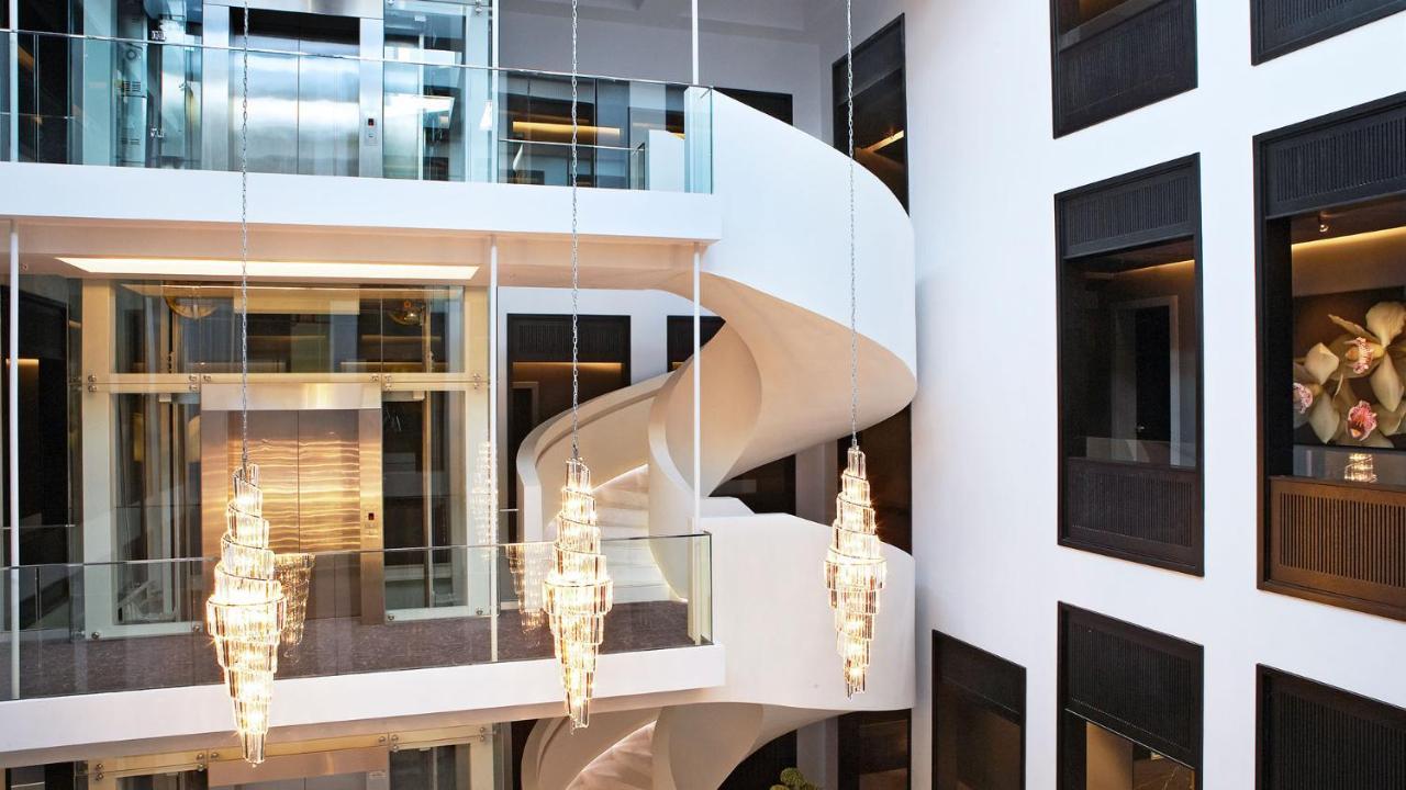 Queen Victoria By Newmark Hotel 5*