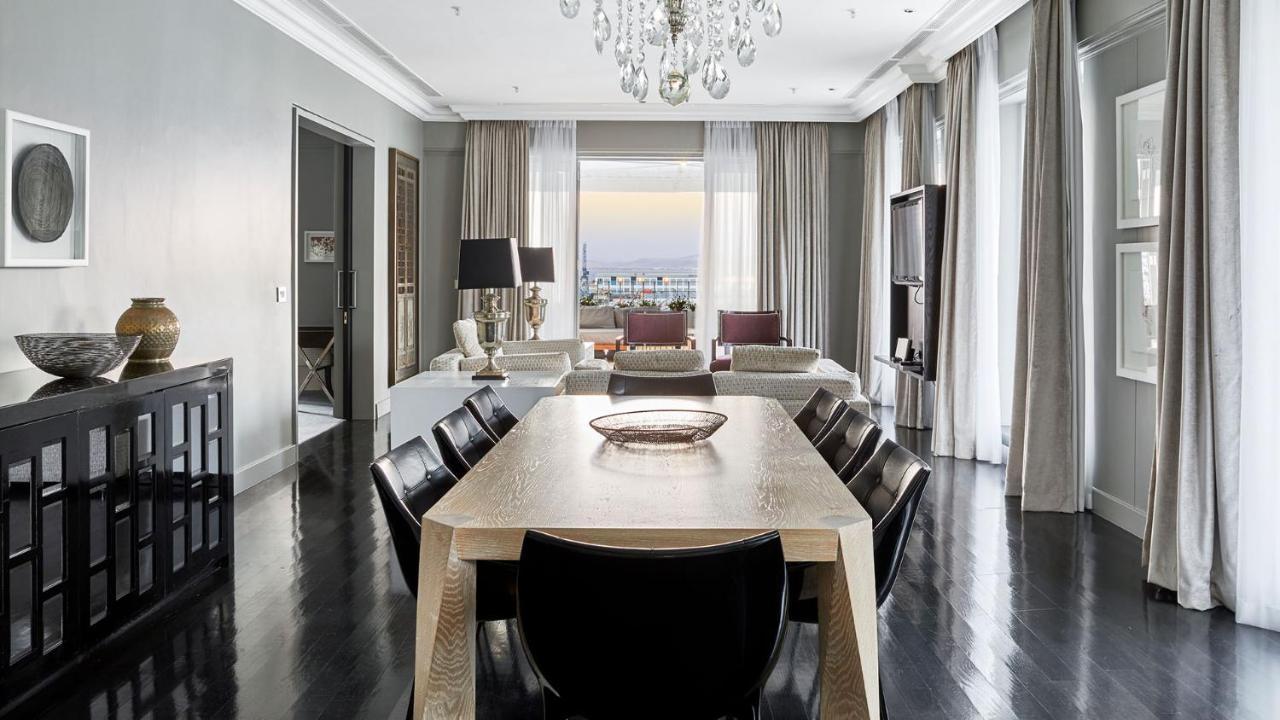 Queen Victoria By Newmark Hotel 5*